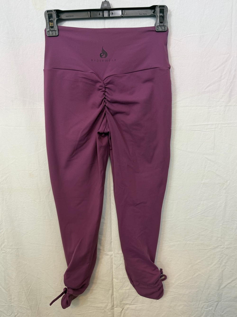 Ryderwear women’s Plum Scrunch Front Tie Leggings